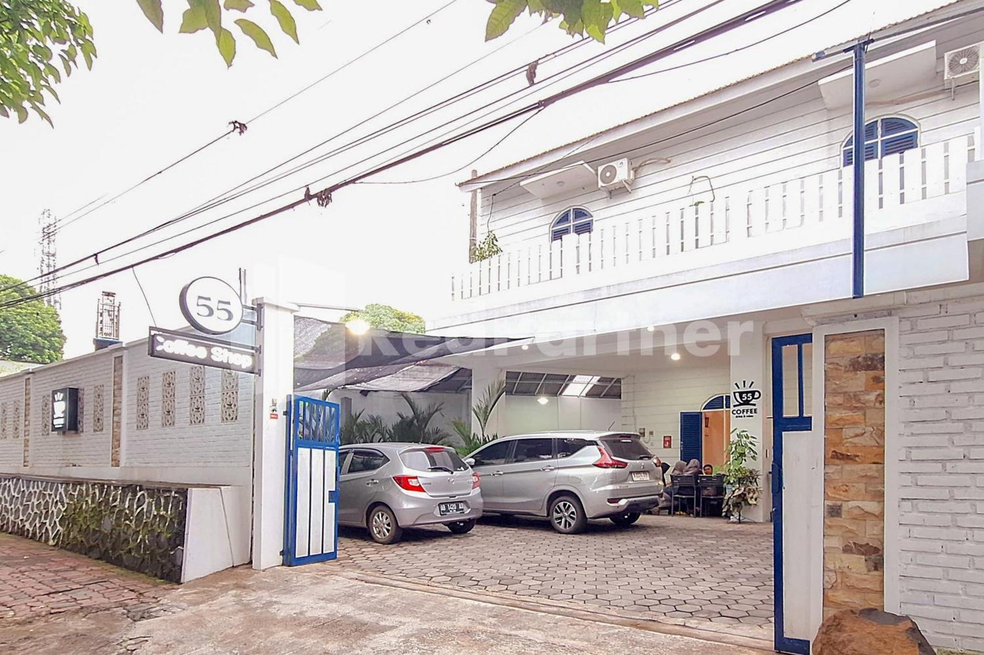 House N Coffee 55 Temanggung Redpartner 호텔 외부 사진