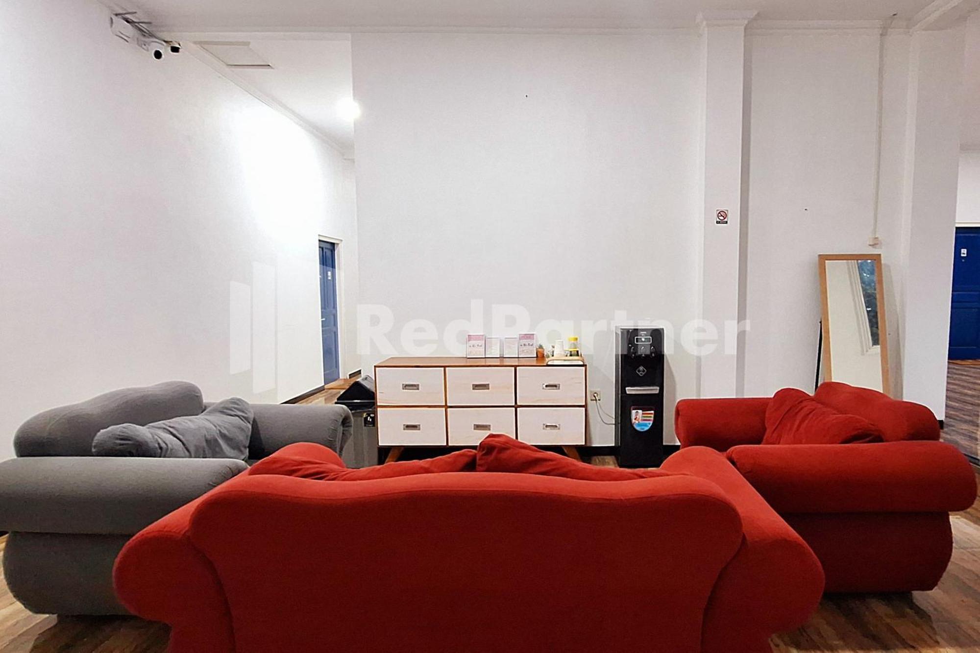 House N Coffee 55 Temanggung Redpartner 호텔 외부 사진